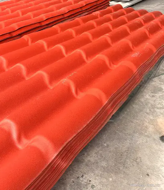 Plastiteja roja estibada en la nave de ALM